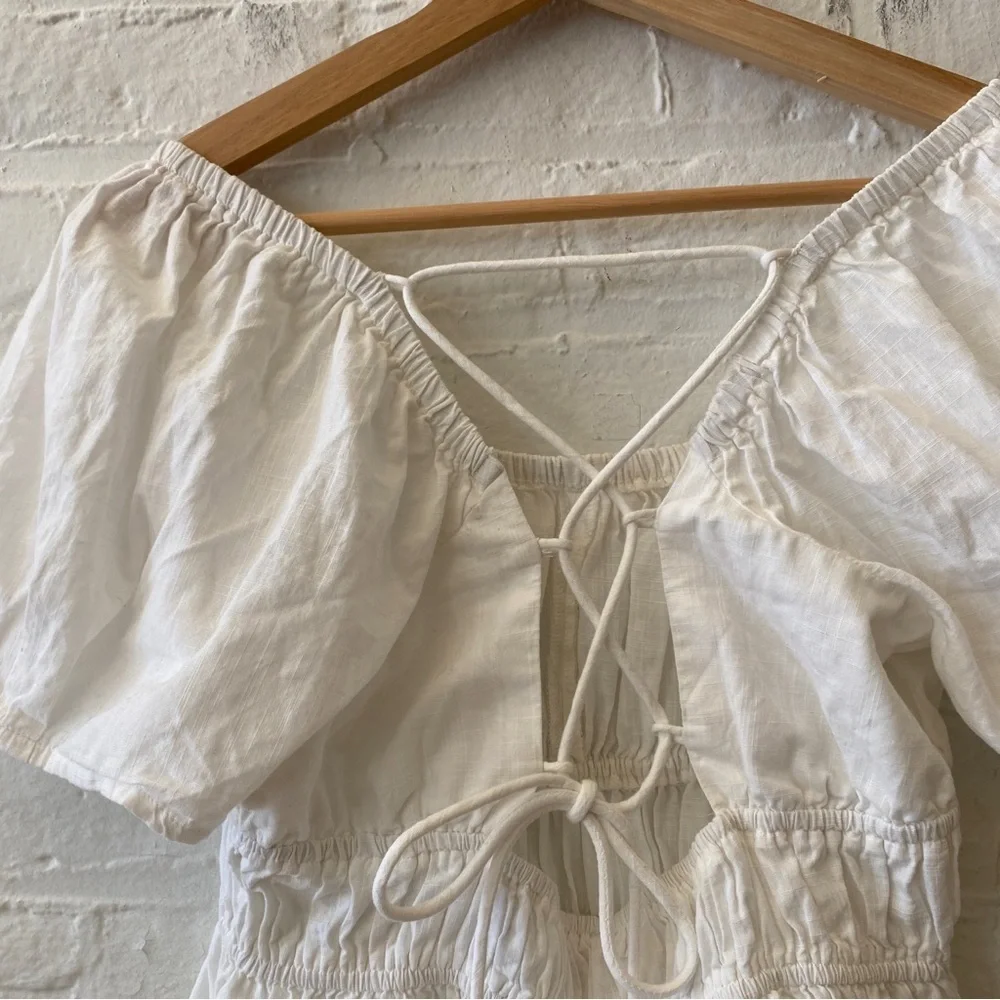 Free People || Phoebe‎ Smocked Puff Sleeve Lace Up Open Back Top White XS